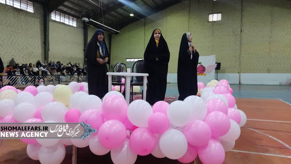 گزارش تصویری | جشن روز دختر در سالن ورزشی امام علی (ع) ناحیه 2 به مناسبت روز دختر و میلاد حضرت فاطمه معصومه (س) گزارش تصویری | جشن روز دختر در سالن ورزشی امام علی (ع) ناحیه ۲ به مناسبت روز دختر و میلاد حضرت فاطمه معصومه (س)