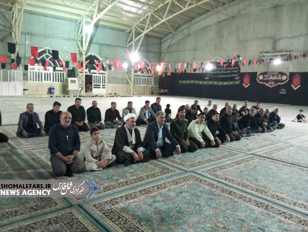 بازدید فرماندار شهرستان خرمبید از هیئتهای مذهبی روستاهای بخش مرکزی در ایام محرم بازدید فرماندار شهرستان خرمبید از هیئتهای مذهبی روستاهای بخش مرکزی در ایام محرم
