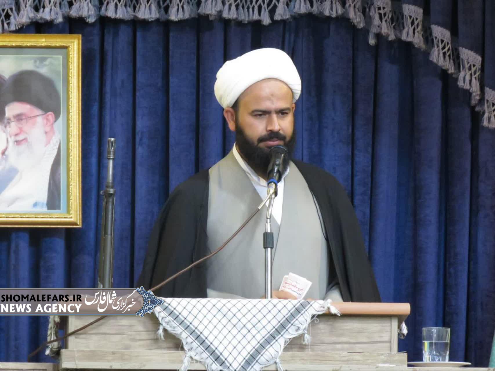 تاکید بر حمایت از دولت و وحدت اجتماعی مردم(امام جمعه بوانات) تاکید بر حمایت از دولت و وحدت اجتماعی مردم(امام جمعه بوانات)