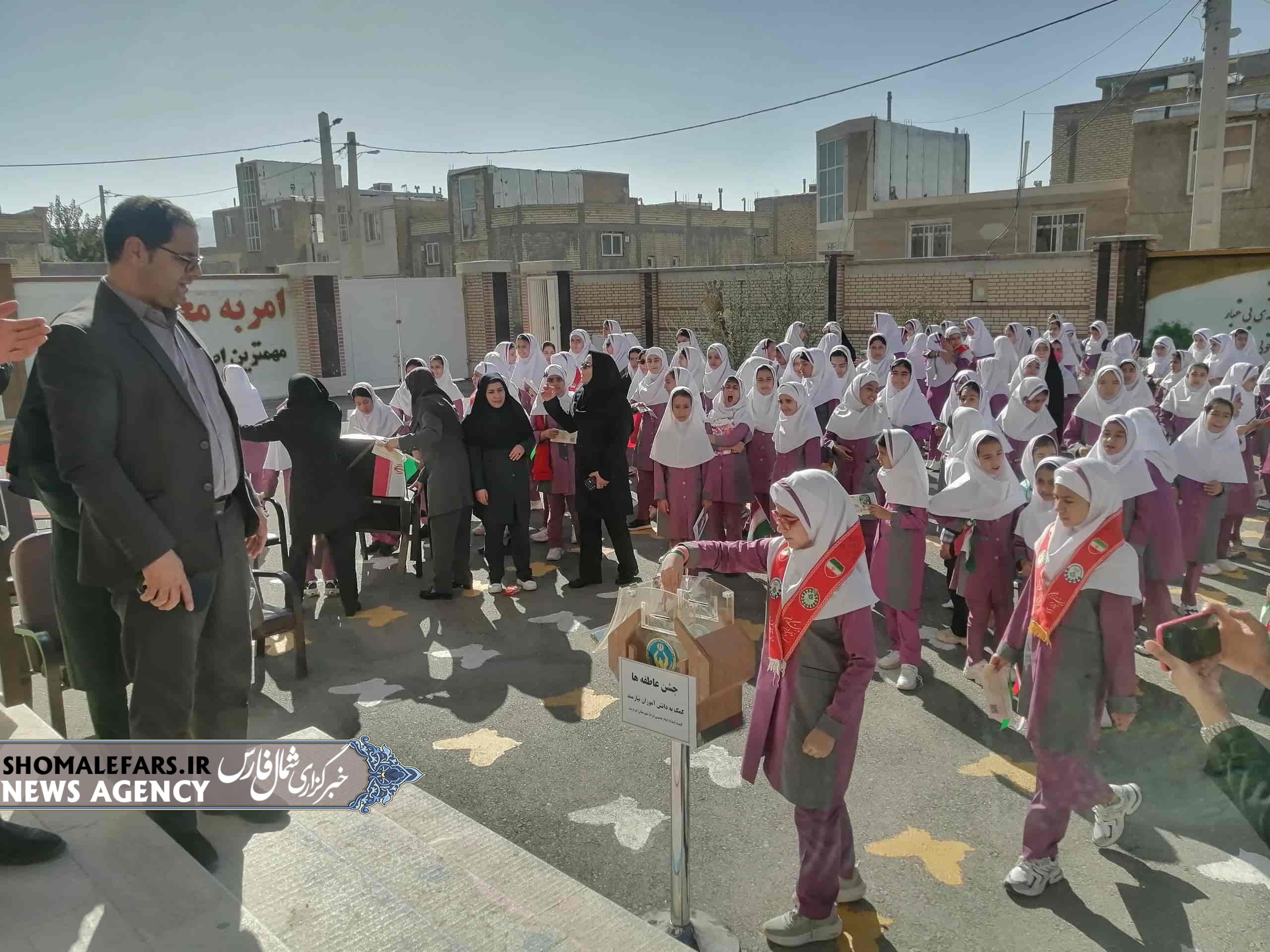 گزارش ویدیویی | آغاز مهر با مهربانی؛ دانش‌آموزان زینبیه دست در دست هم برای همکلاسی‌های نیازمند