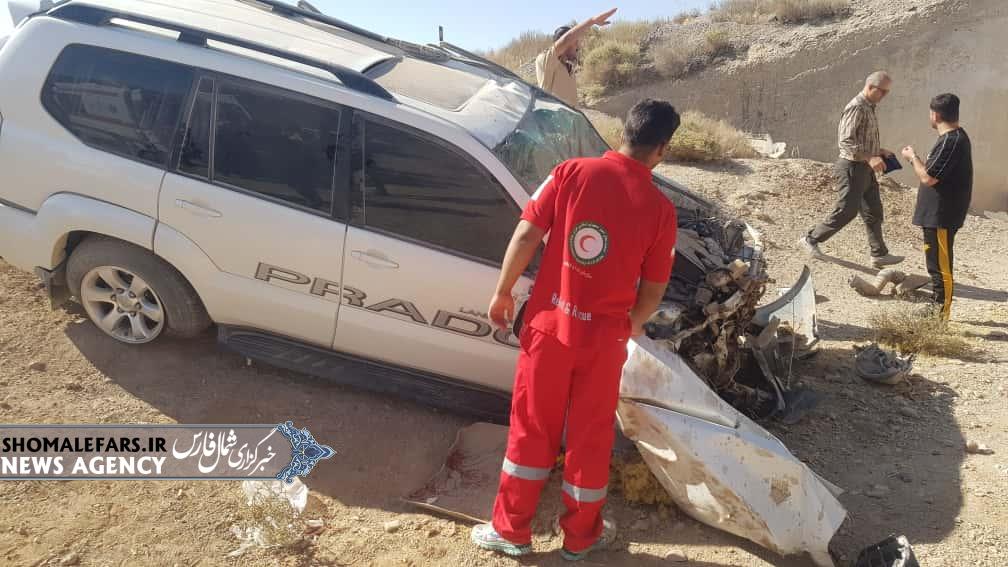 واژگونی تویوتا پرادو در جاده آباده به صفاشهر با یک مصدوم
