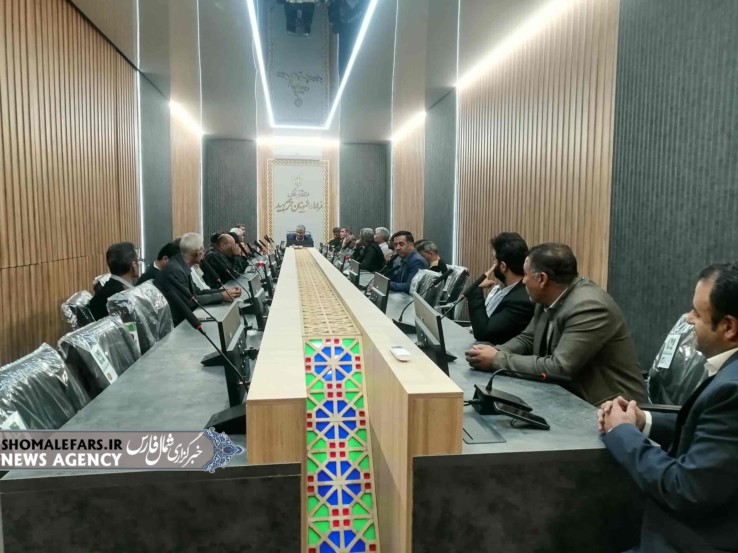 گزارش تصویری | بررسی مسائل عمرانی، بهداشتی و زیست‌محیطی شهرستان در دیدار مطالبه‌گران ناحیه یک صفاشهر با فرماندار خرم‌بید