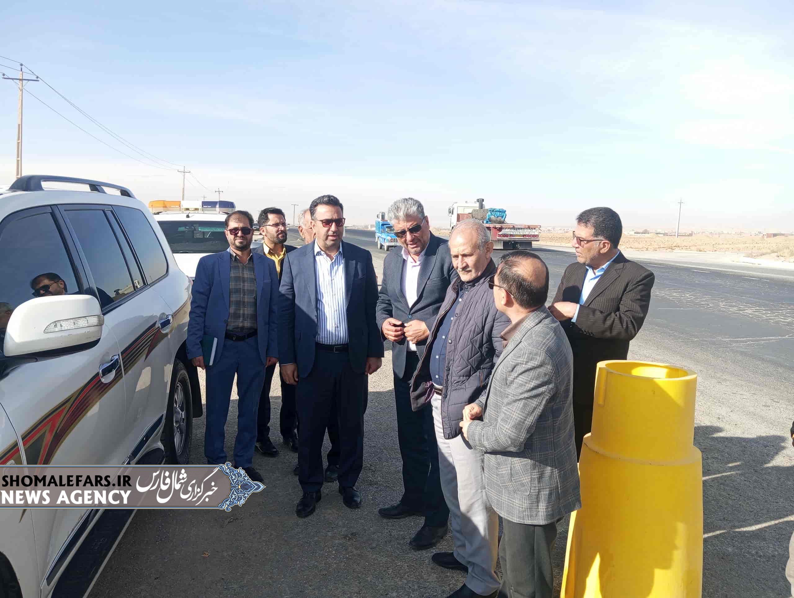 گزارش تصویری | بازدید مدیرکل راه و شهرسازی فارس و فرماندار خرم‌بید؛ بررسی پروژه‌های راه و احداث مجتمع خدماتی در شهرستان