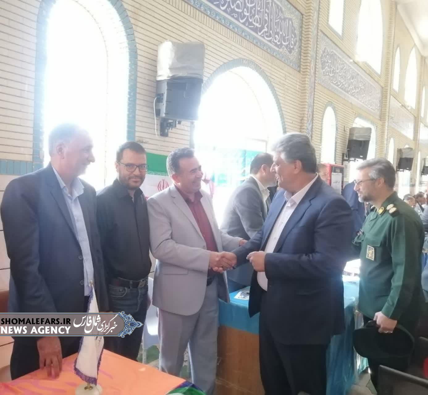 تقدیر فرماندار خرم‌بید از مدیرعامل آبفا فارس و تیم عملیاتی شهرستان به مناسبت هفته دولت