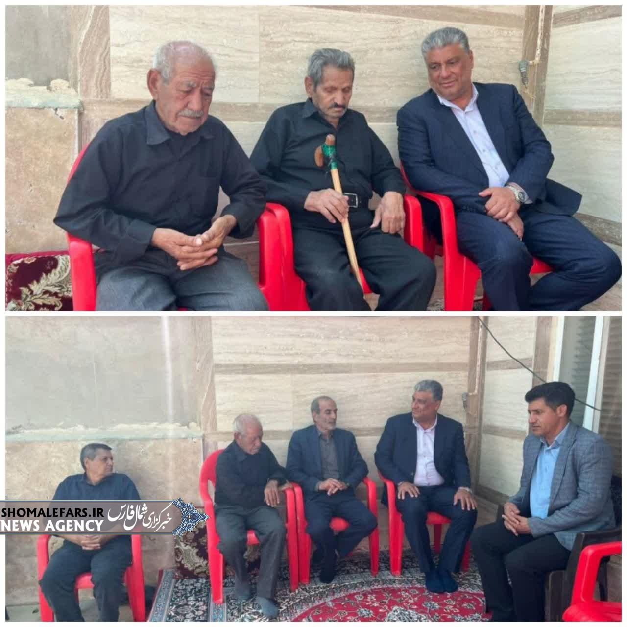 دیدار فرماندار خرم بید با خانواده شهید والامقام «علیرضا کریمی» و تسلیت درگذشت جانباز و آزاده سرافراز «محمدرضا کریمی» دیدار فرماندار خرم بید با خانواده شهید والامقام «علیرضا کریمی» و تسلیت درگذشت جانباز و آزاده سرافراز «محمدرضا کریمی»