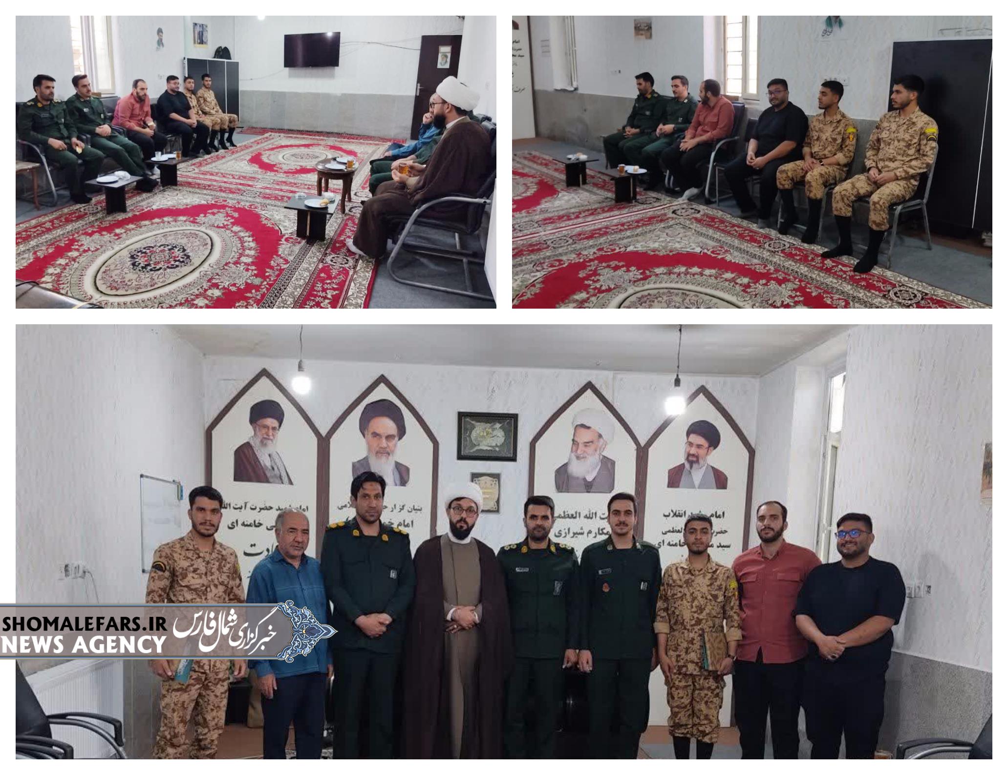 تجلیل از سربازان وظیفه حوزه مقاومت بسیج کربلا در سالروز گرامیداشت روز سرباز تجلیل از سربازان وظیفه حوزه مقاومت بسیج کربلا در سالروز گرامیداشت روز سرباز