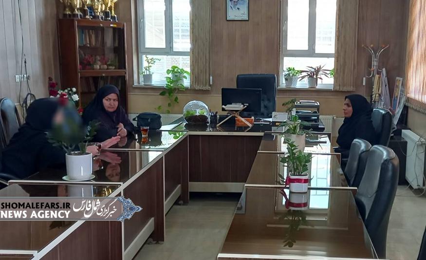 برگزاری جلسه پیگیری پرونده مددجو با هدف بهره‌مندی از طرح «خانه امید»