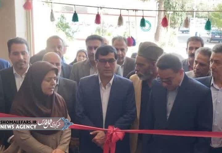 برپایی نمایشگاه توانمندی‌های روستاییان و عشایر در آباده؛ تجلی تولید، فرهنگ و اقتصاد محلی